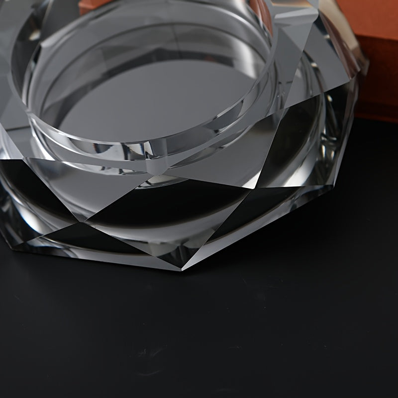 The Crystal Ashtray Is Creative And Distinctive. The Crystal Glass Trendy Ashtray Is Light And Suitable For Home Use, Living Rooms And Offices, Office Decor, Home Accessory, Modern Ashtray